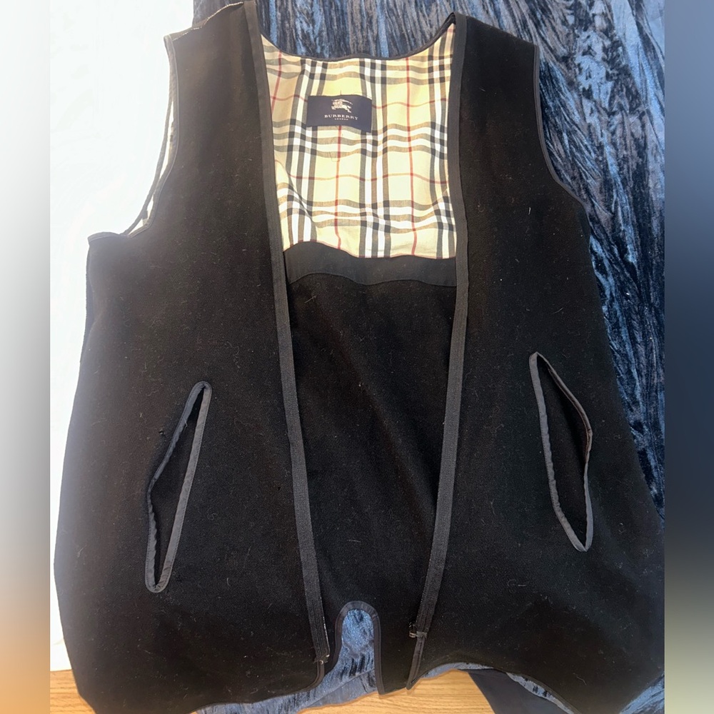Burberry inner liner for coat (can make it a vest)